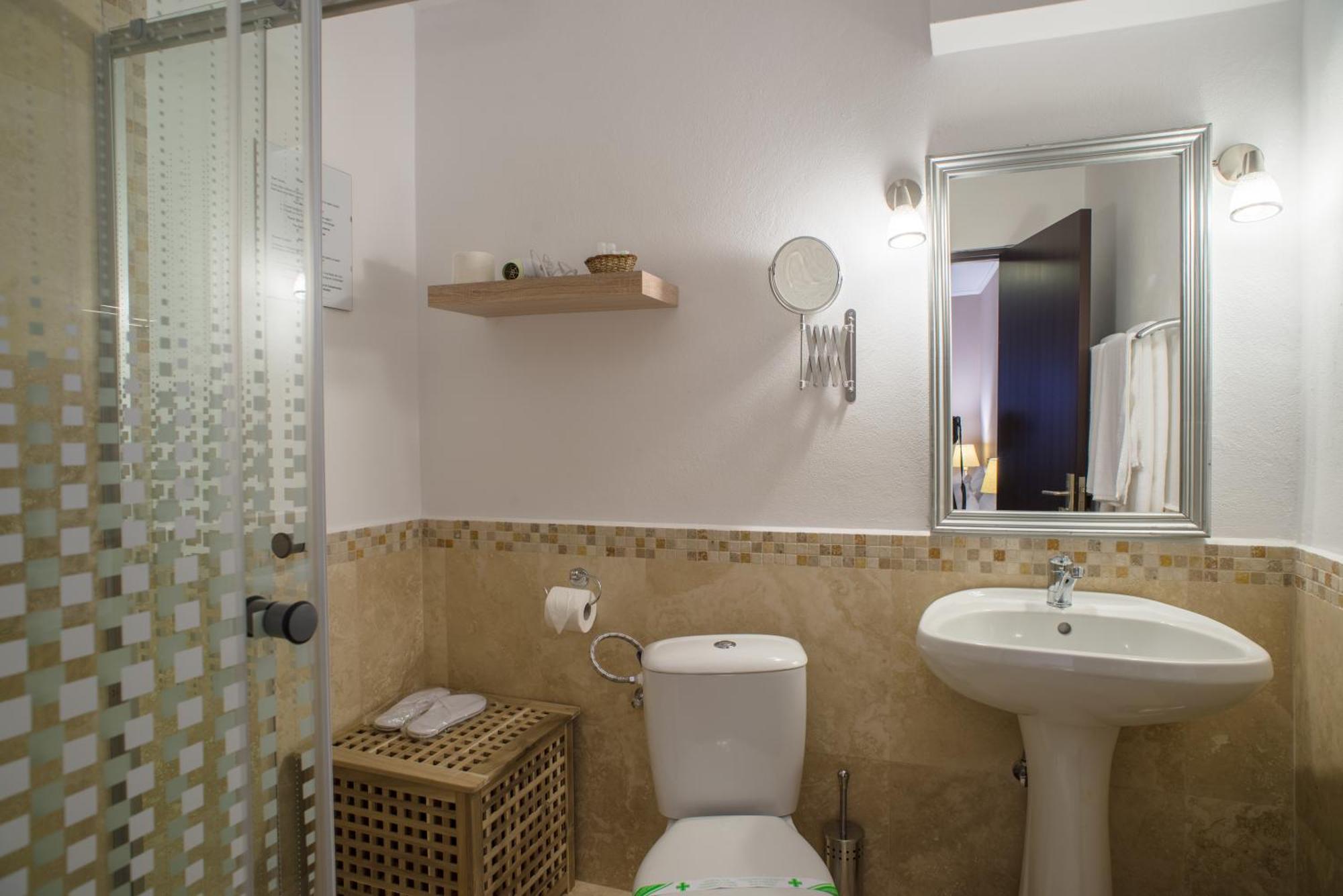 Drachenhaus Hotel Braşov Kamer foto
